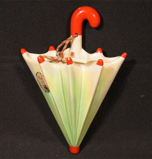 wembley umbrella vase (621x640)