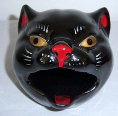cat ashtray japan